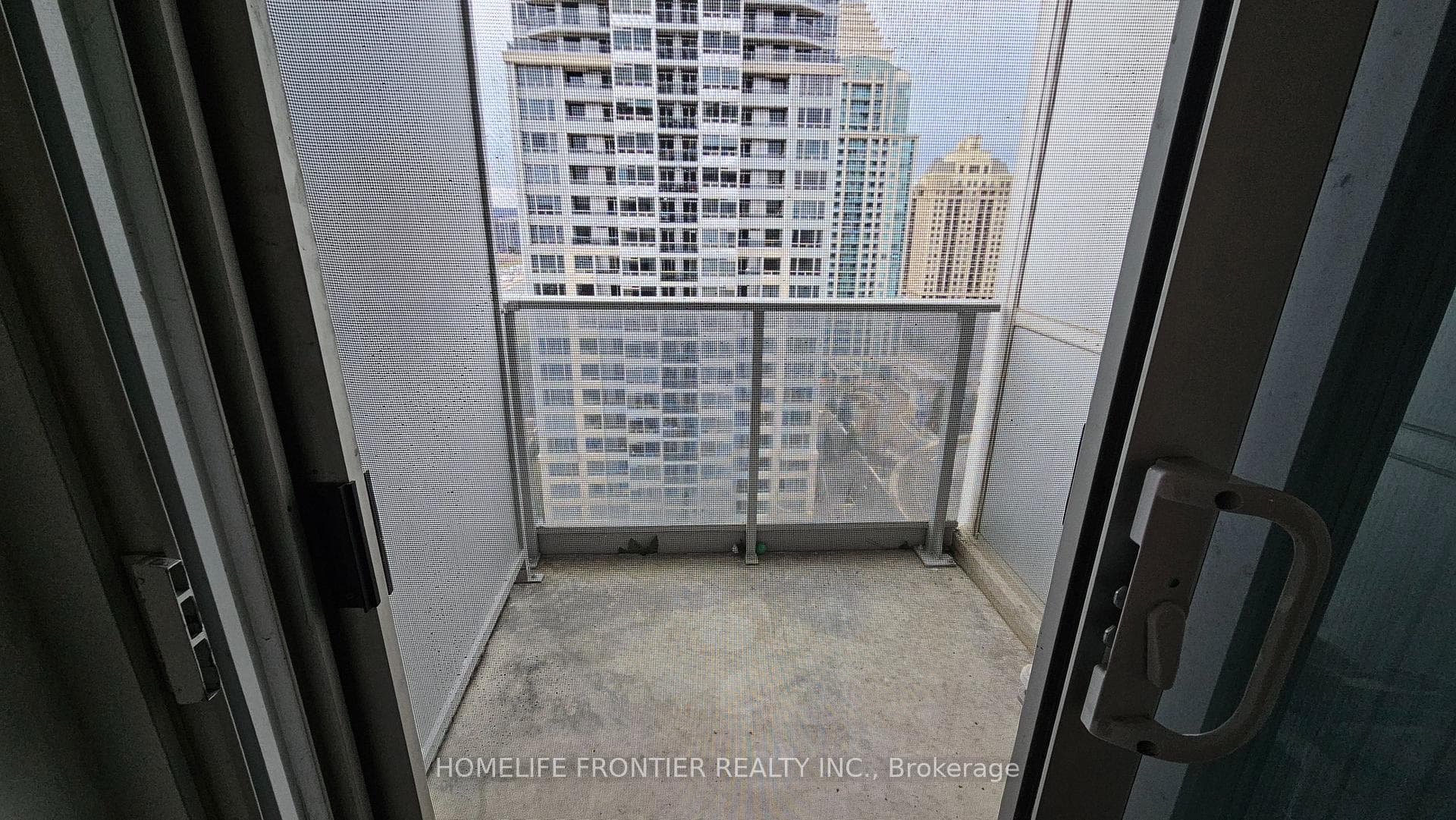 3 Rean Drive Unit 1712 photo 12