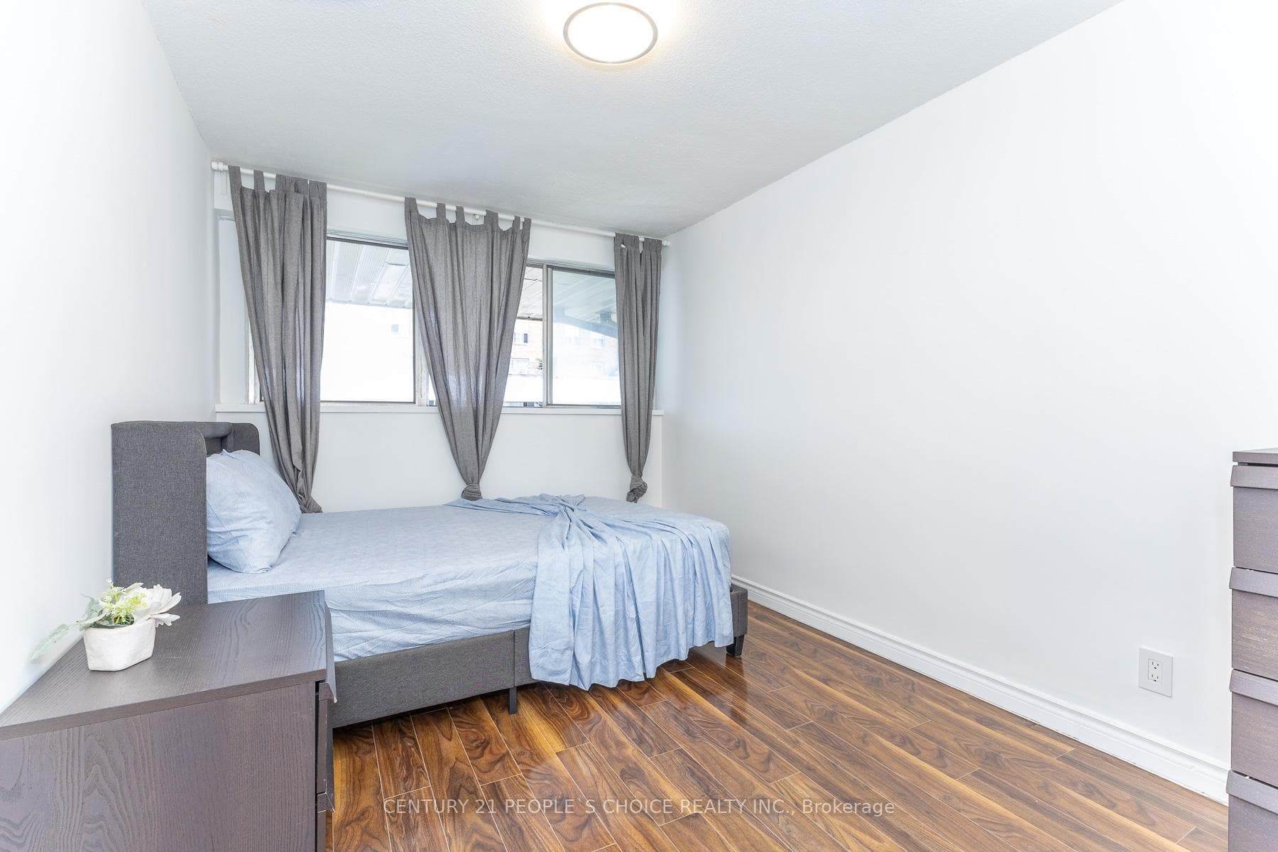 10 Eddystone Avenue Unit 106 photo 33