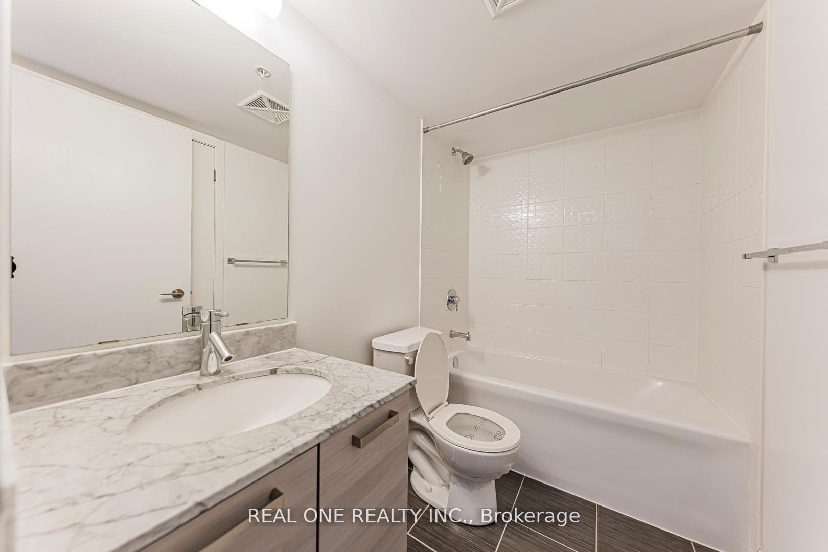 68 Abell Street Unit 846 photo 18