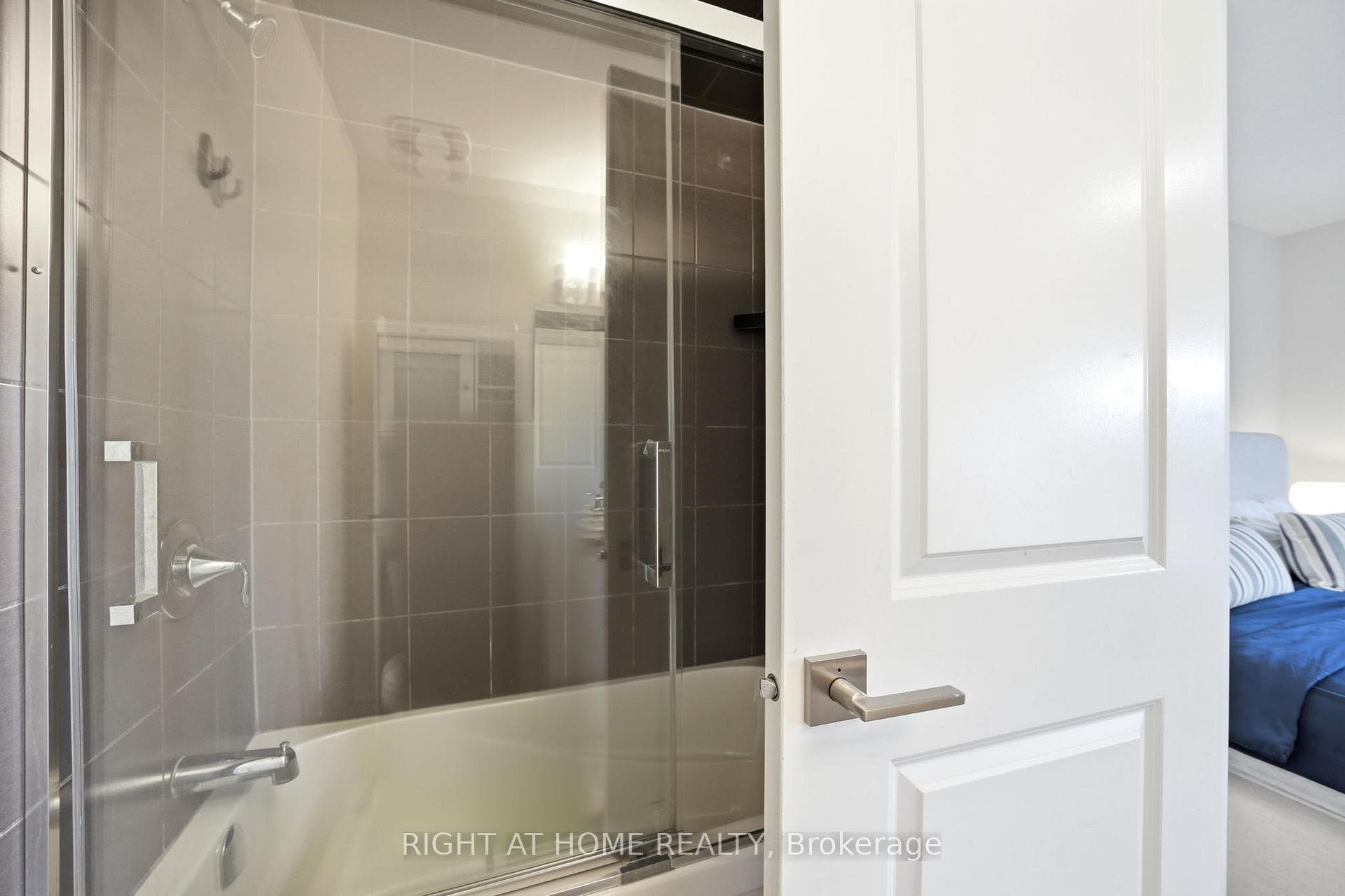 445 Ontario Street Unit 128 photo 29