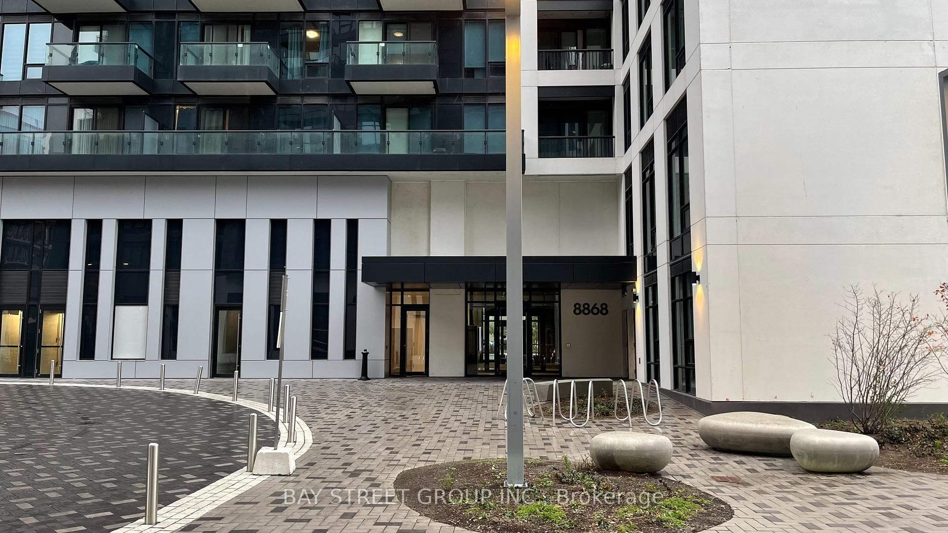 8868 Yonge Street Unit 805E photo 32