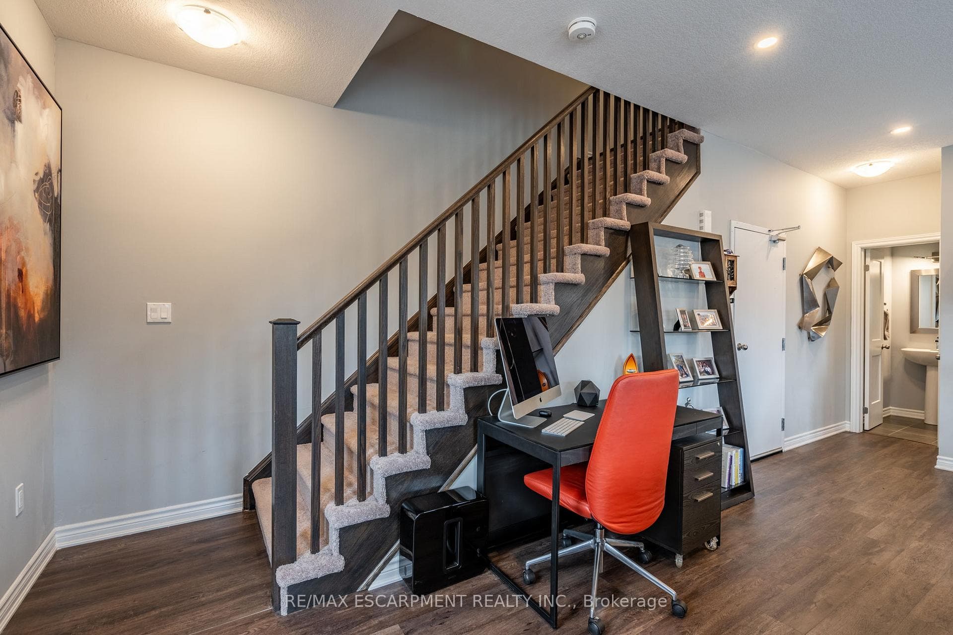383 DUNDAS Street Unit 61 photo 8
