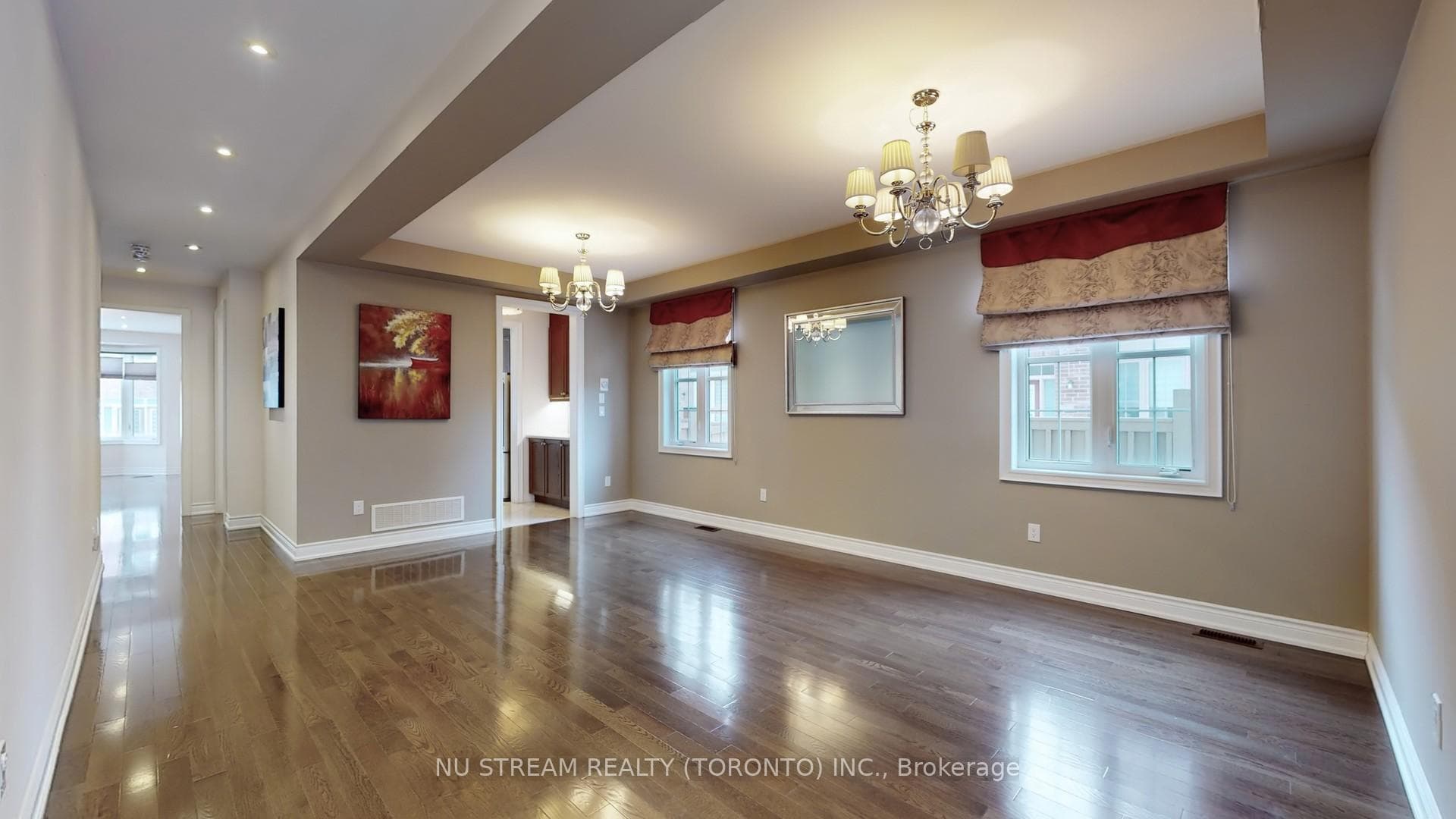 102 Beaconsfield Drive photo 2