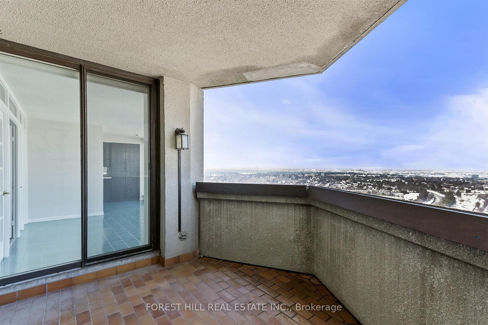 85 Skymark Drive Unit 2305 photo 40