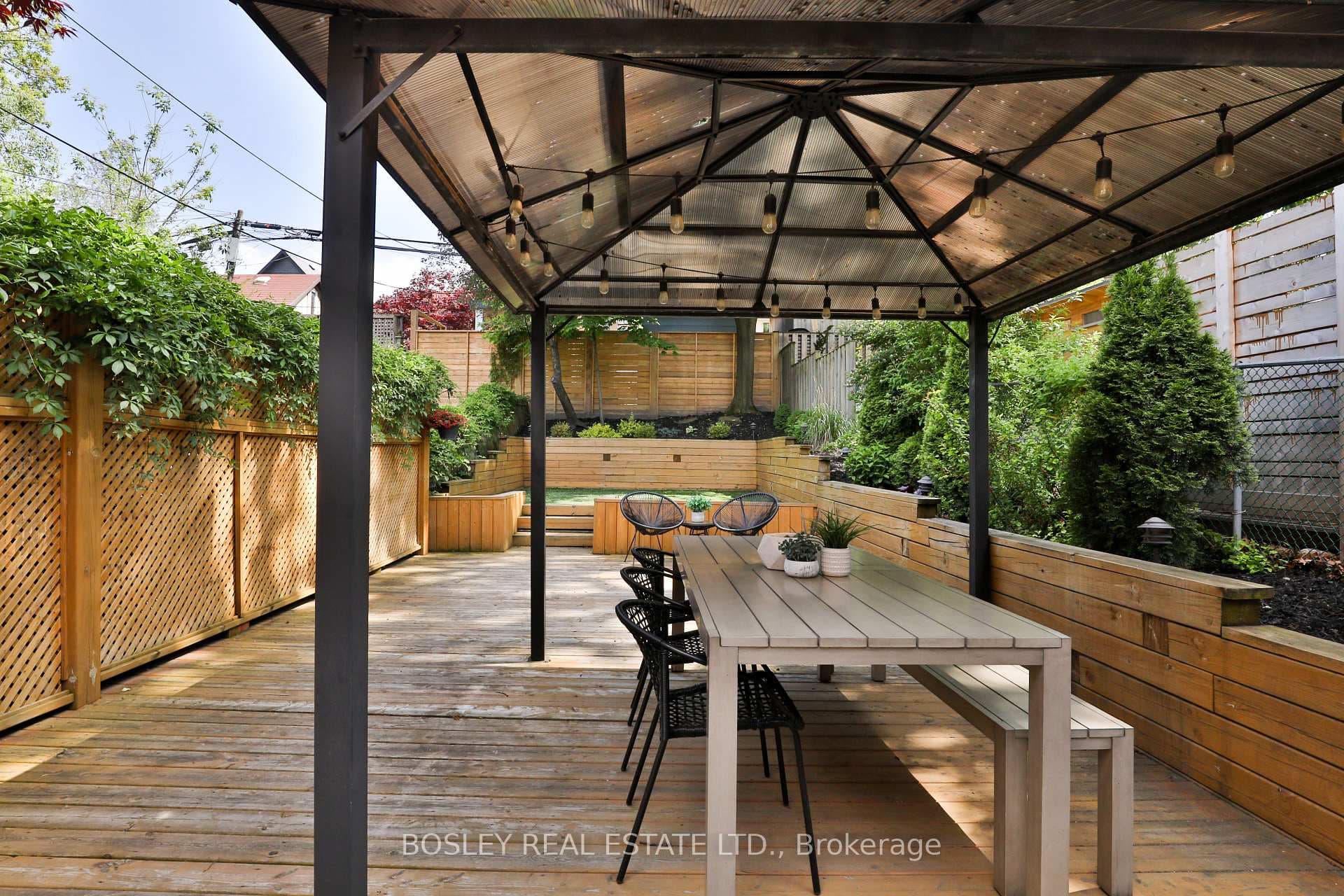 53 Woodside Avenue photo 37