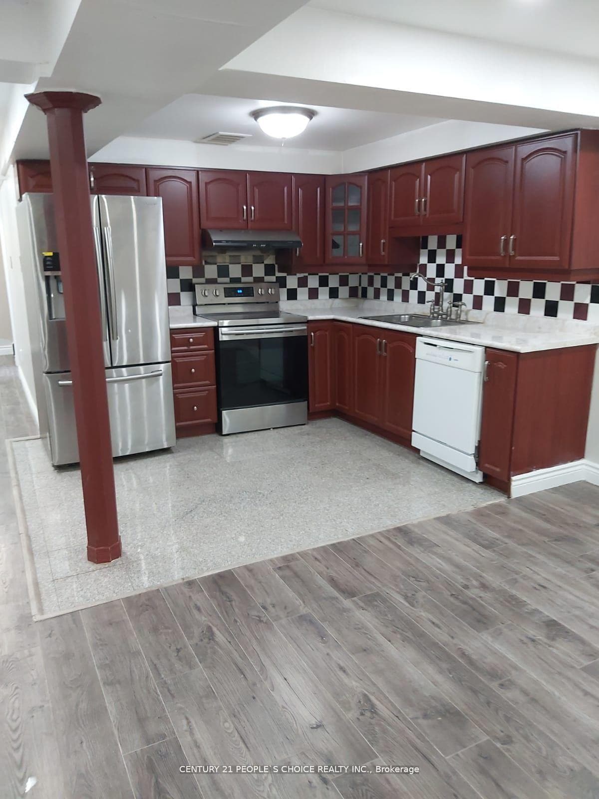 317 Macedonia Crescent Unit BSMT photo 9