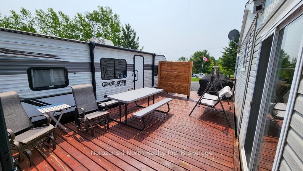 311 Turenne Road photo 18