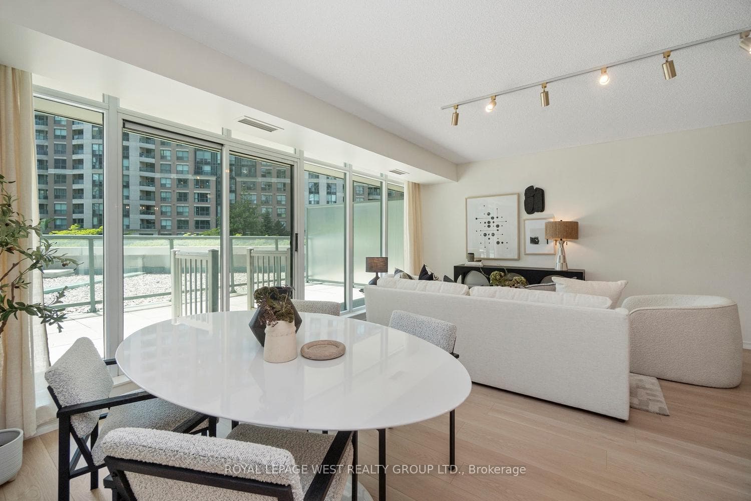 5508 Yonge Street Unit 202 photo 36