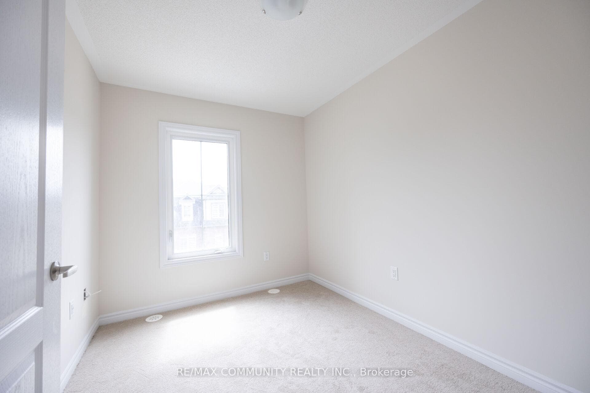 135 Senay Circle photo 22