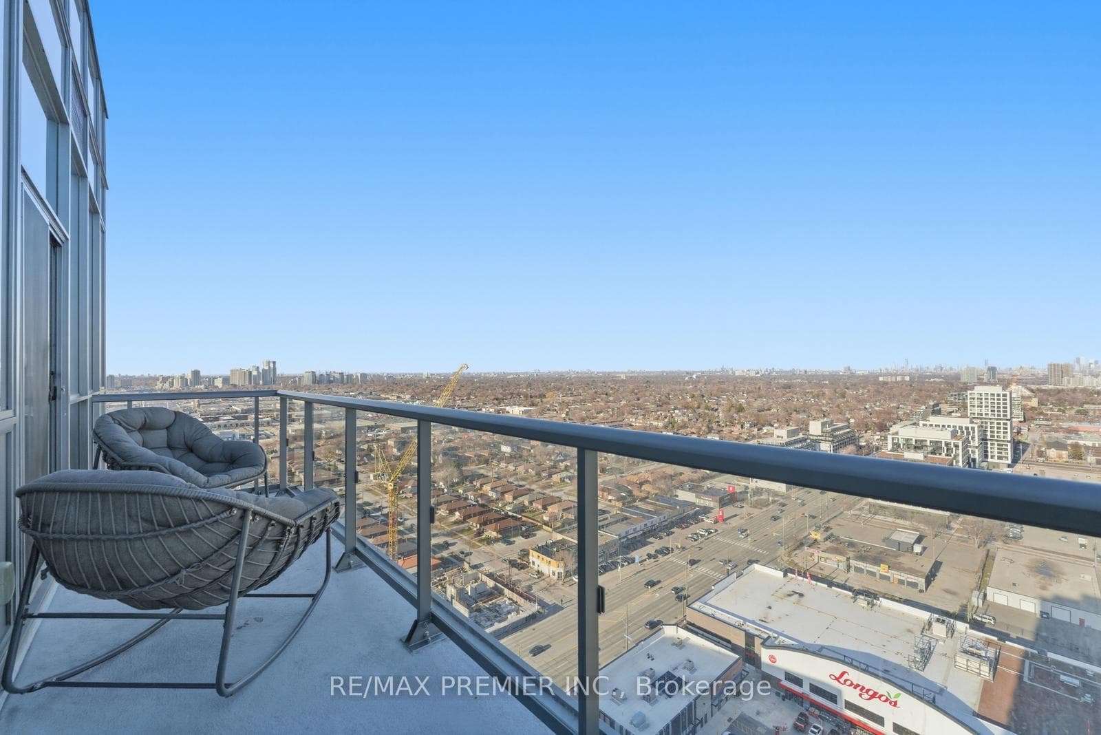 17 Zorra Street Unit PH02 (2402) photo 38