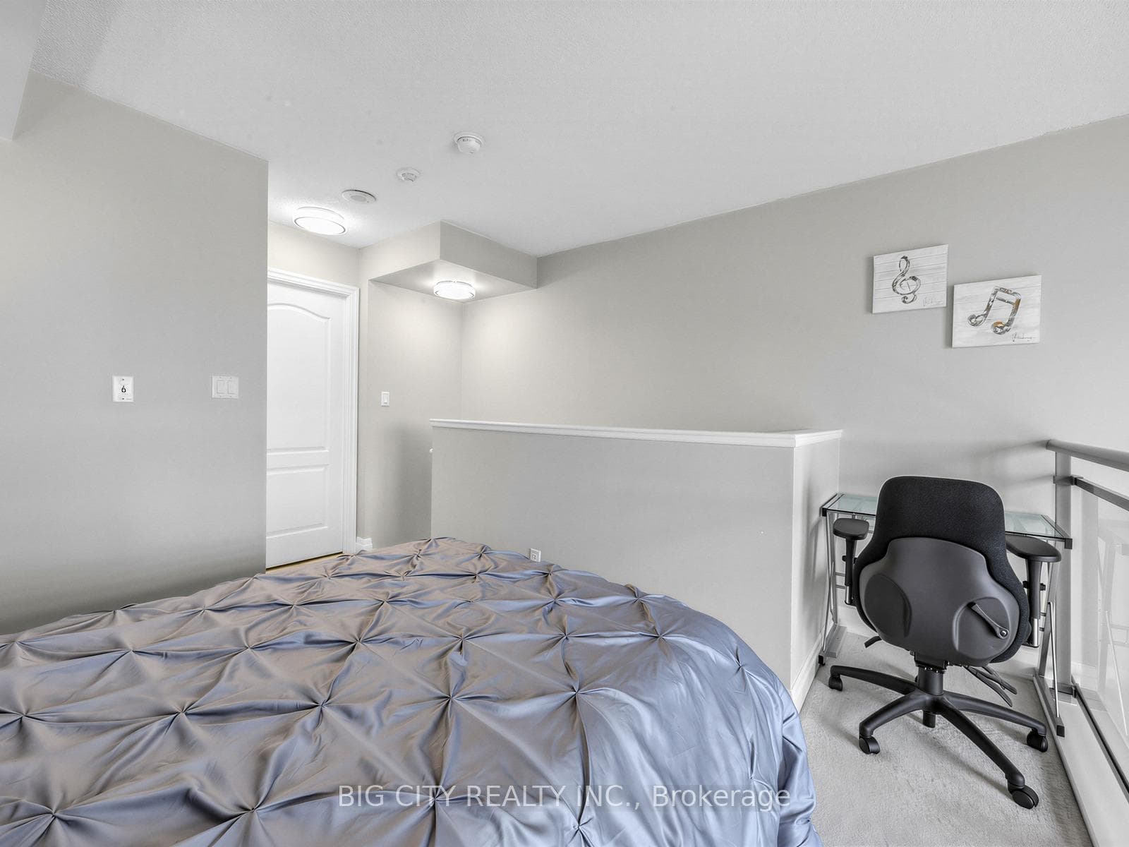 188 Doris Avenue Unit 605 photo 12
