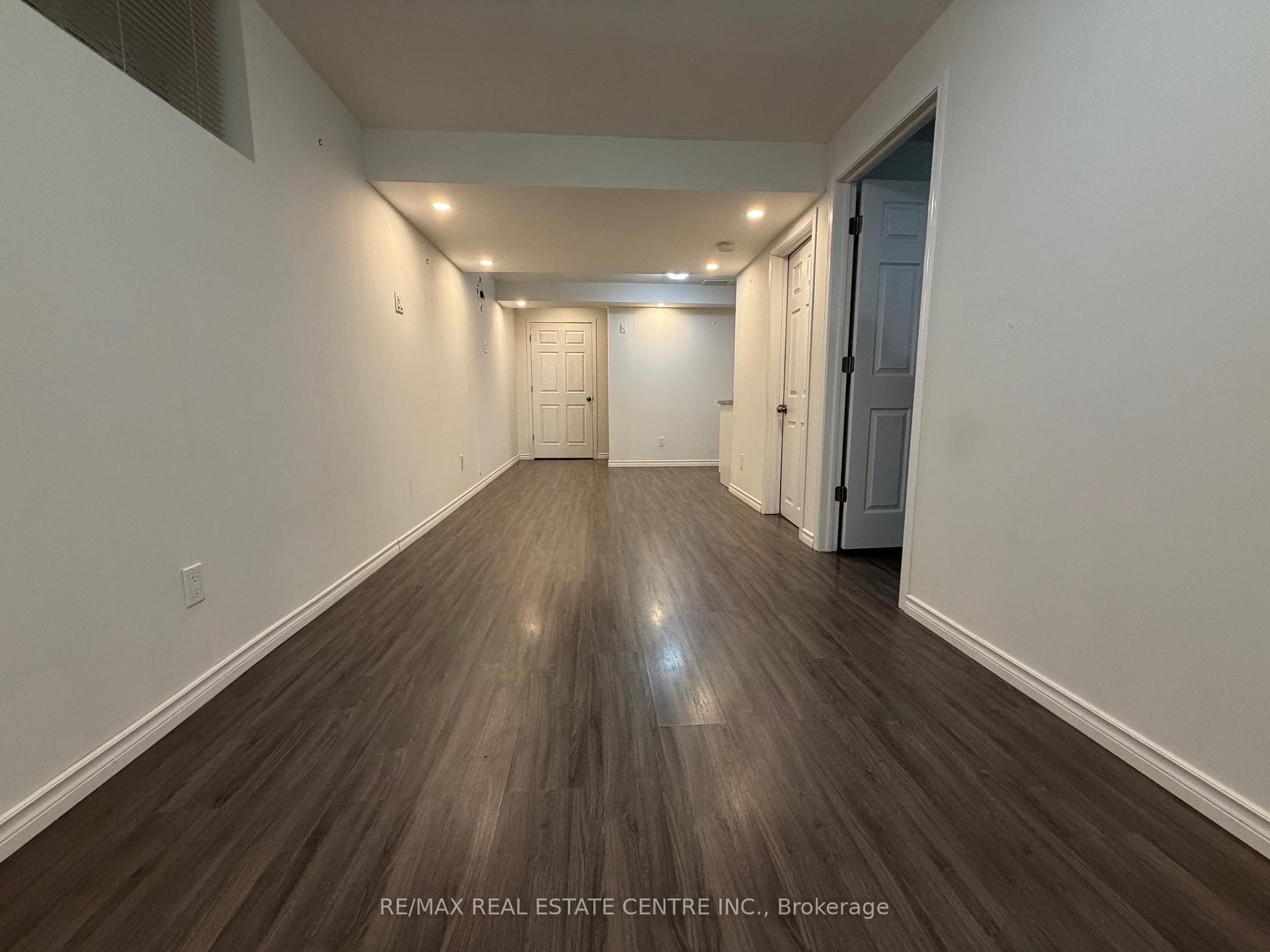 36 Sparrow Avenue photo 19