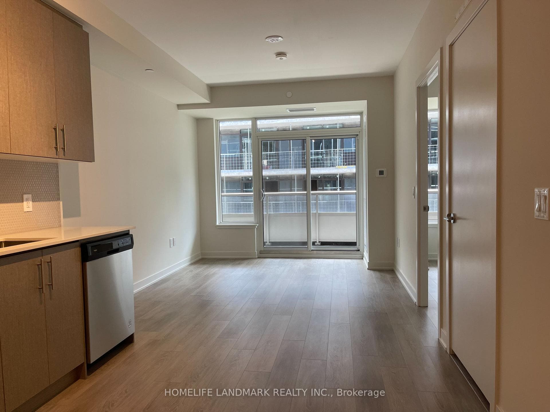 212 King William Street Unit 1310 photo 8