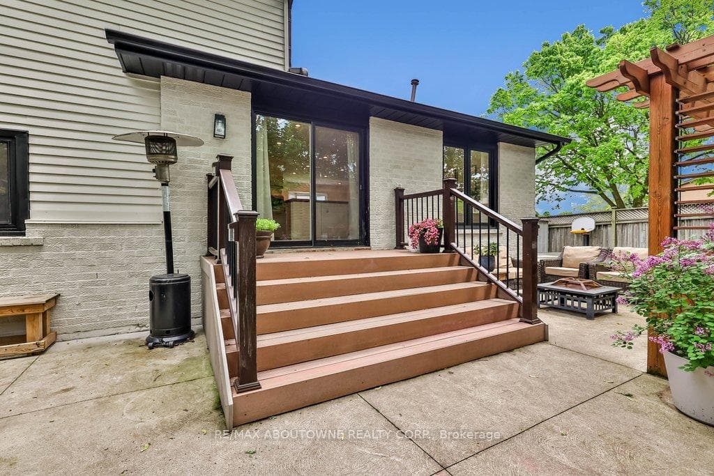 2478 Cavendish Drive photo 47
