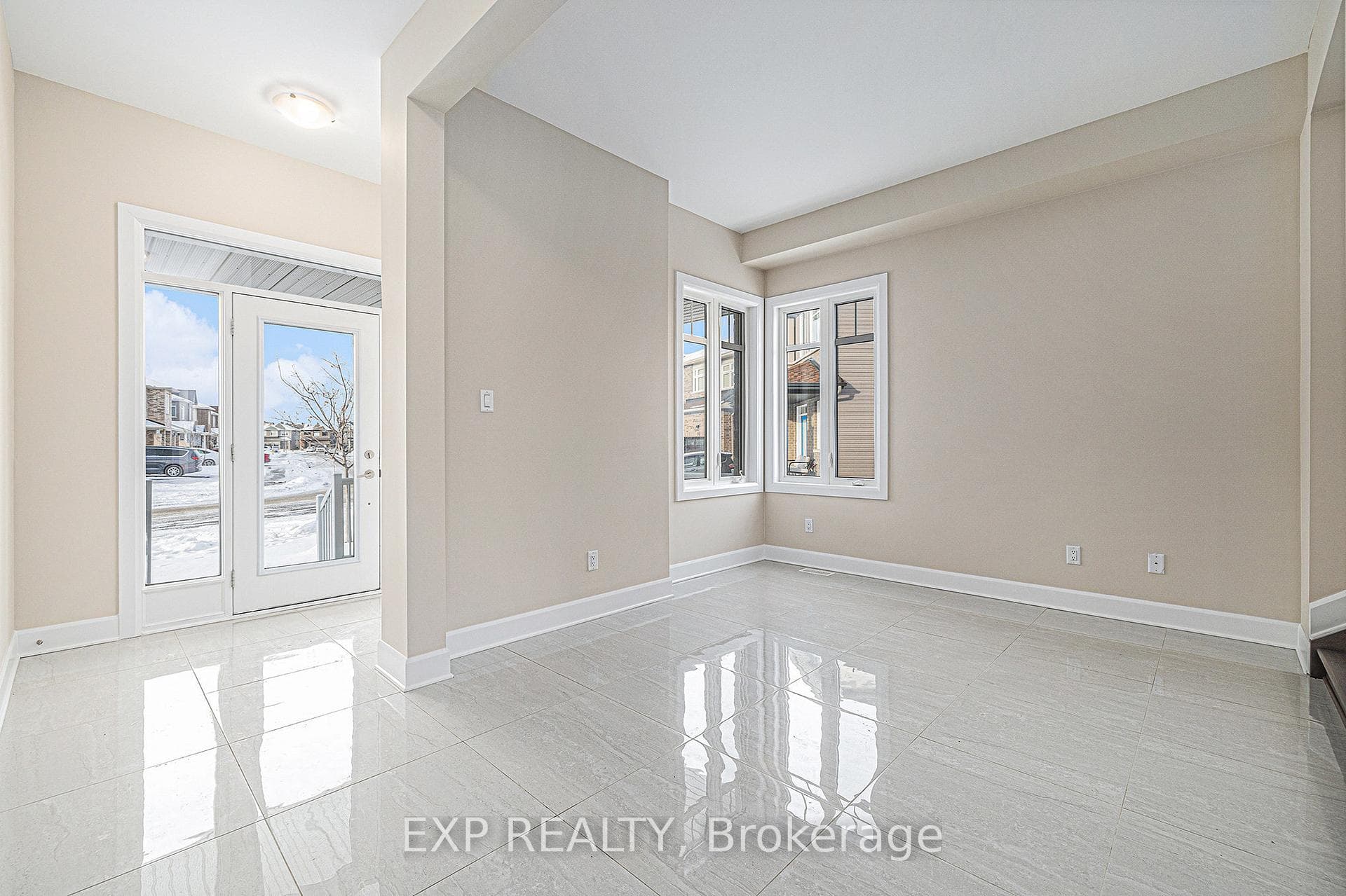 42 Antonakos Drive photo 3