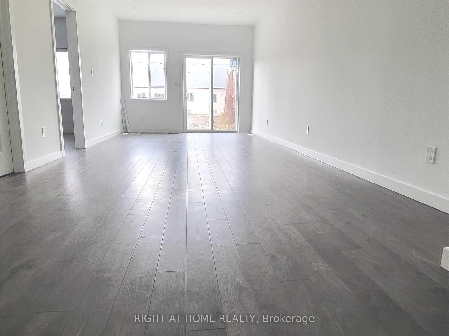 396 Alberta Street photo 9