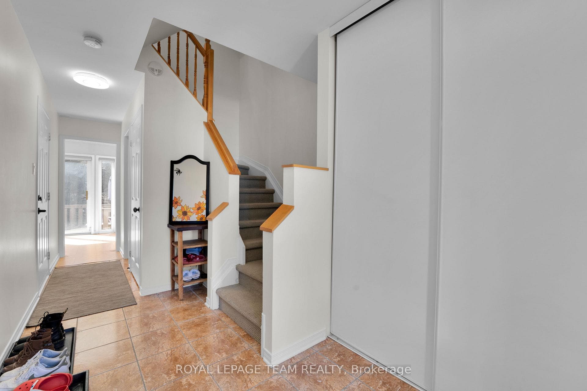 211 Westvalley Private photo 4