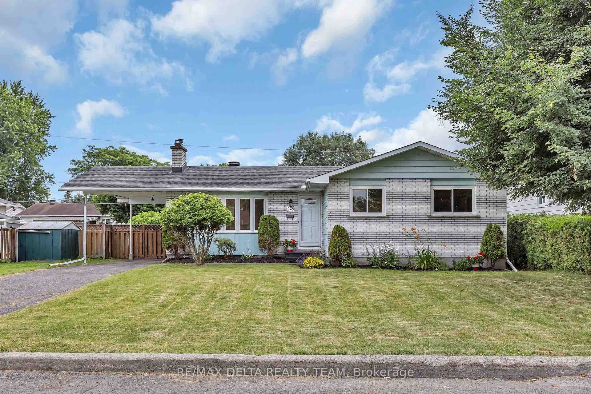 278 Gleneagles Avenue photo 1
