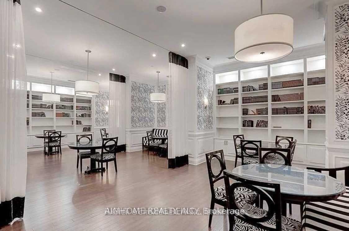 15 Greenview Avenue Unit 1807 photo 13