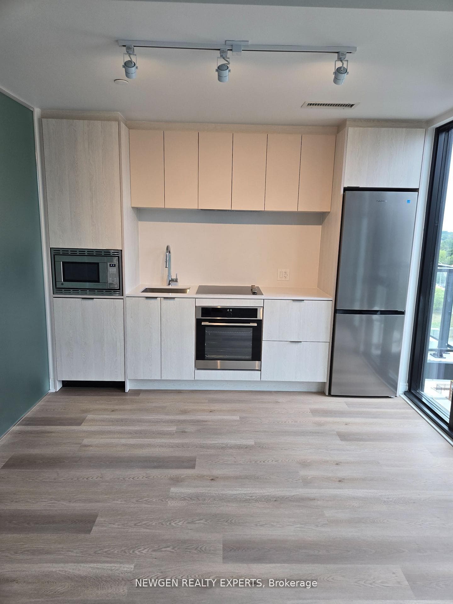 3009 Novar Road Unit 715 photo 9