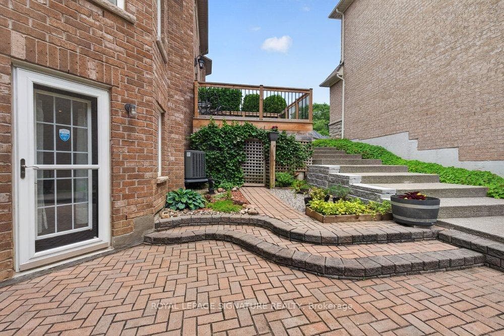 5 Broderick Place photo 45