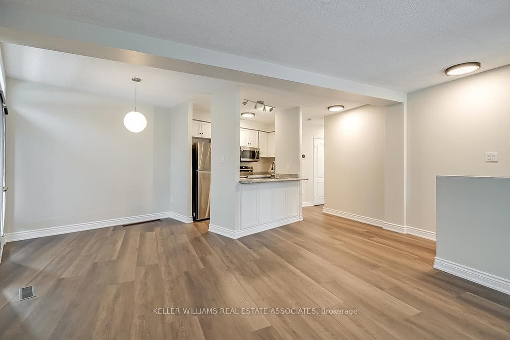 23 Chester Street Unit B photo 18