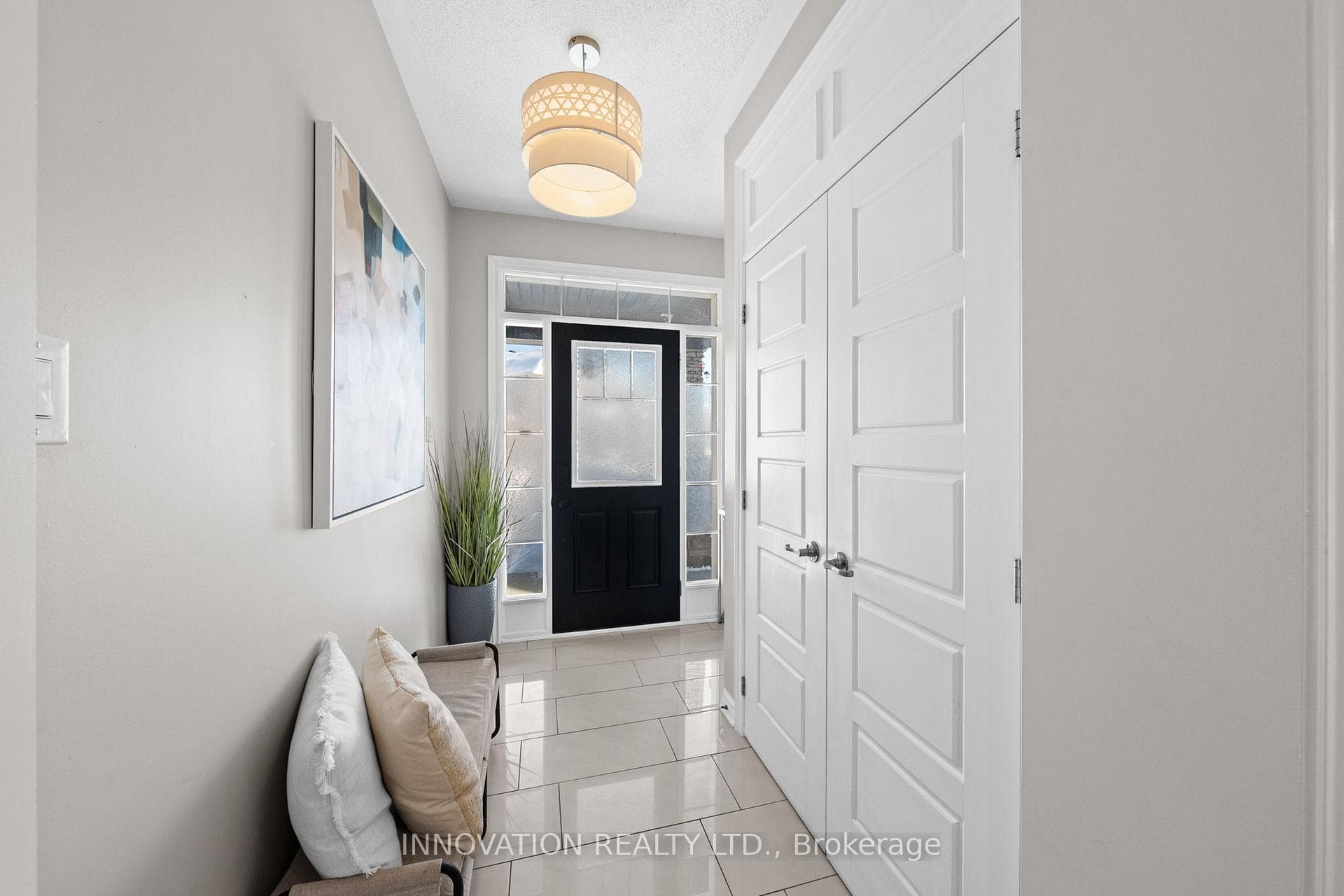 304 Eucalyptus Circle photo 2