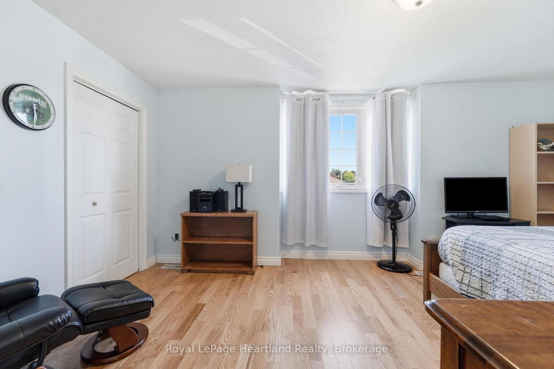 480 Mowat Street photo 14