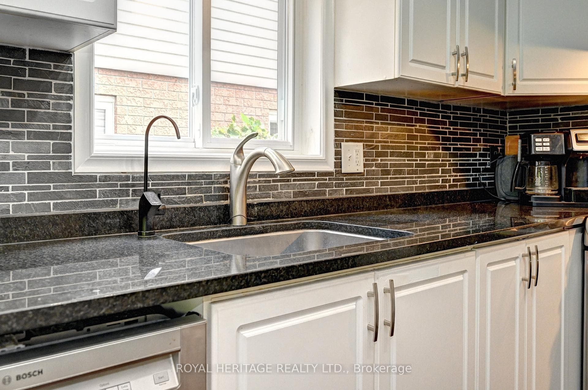 16 Dawn Ridge Drive photo 10