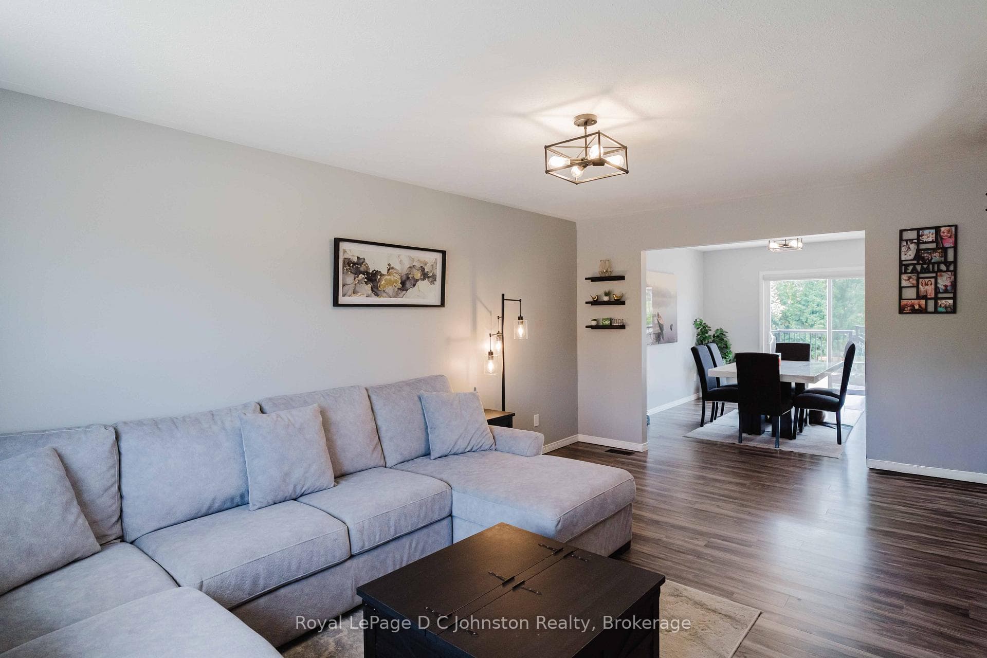 472 Joseph Street photo 17