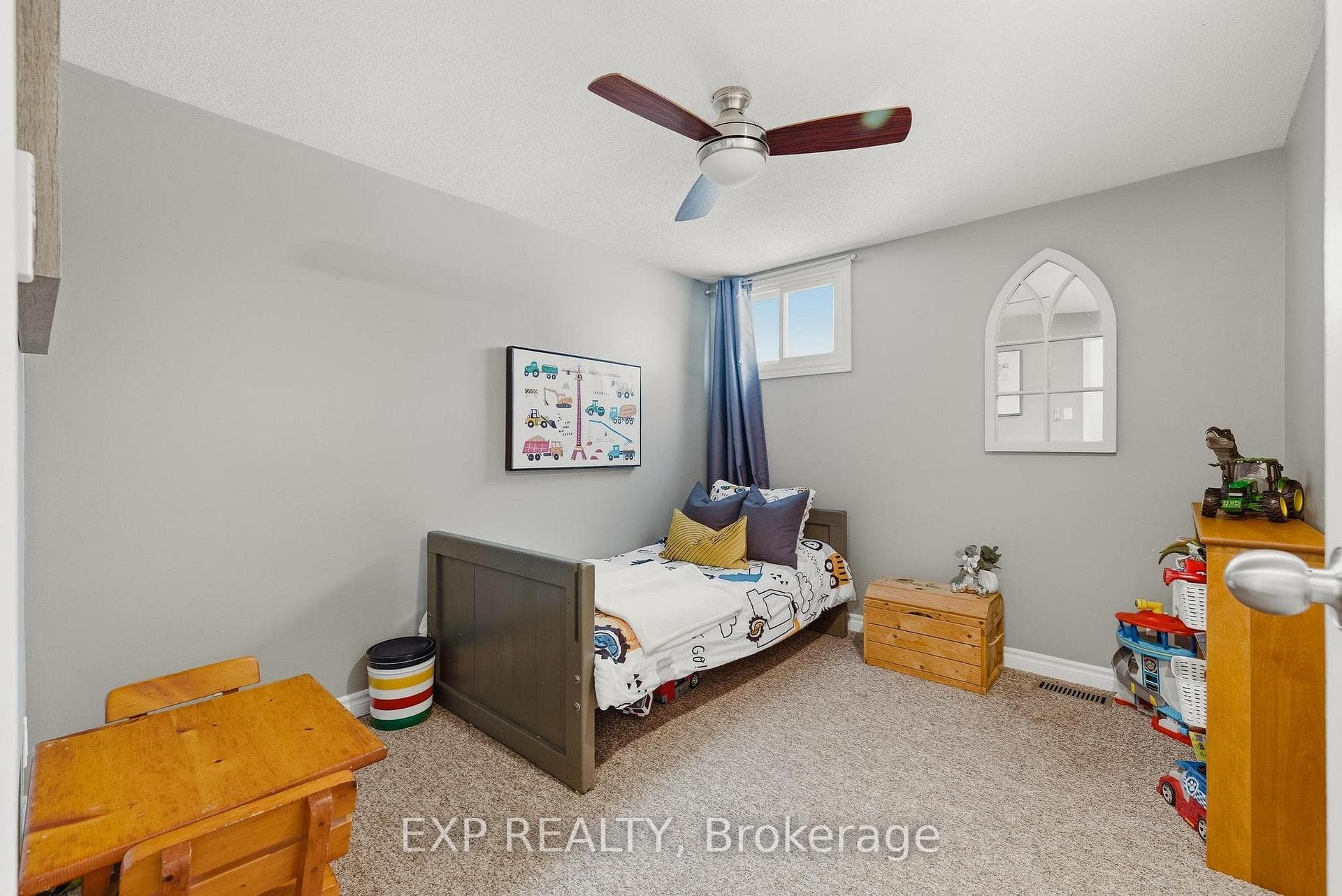 322 Sandowne Drive photo 8