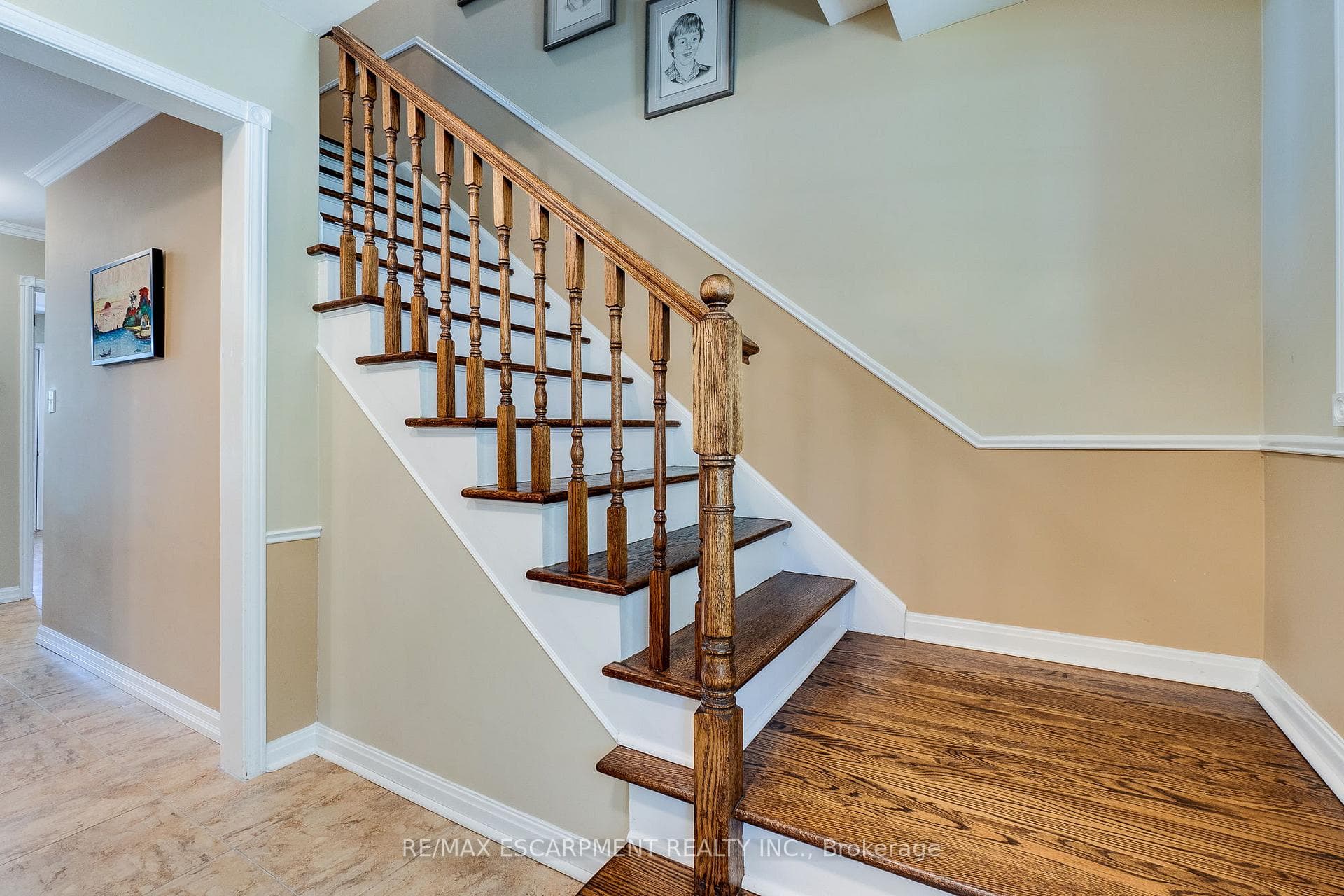 399 Goodram Drive photo 22