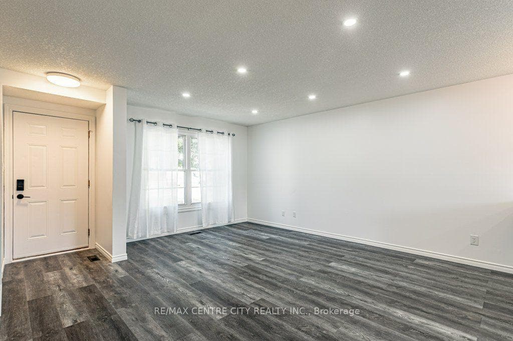 1725 Ernest Avenue Unit 22 photo 9