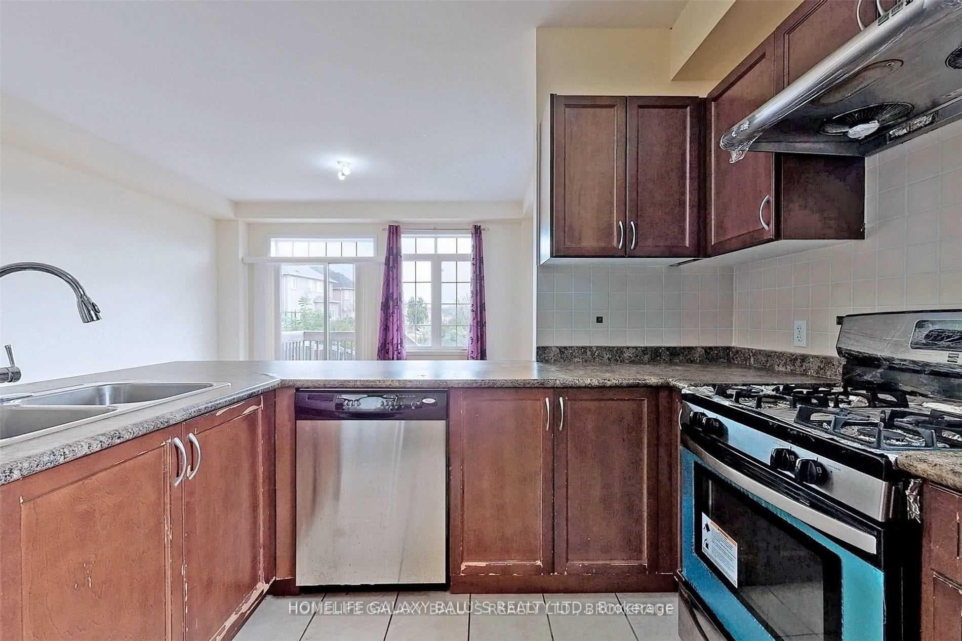 7 Voysey Way Unit (Main) photo 9