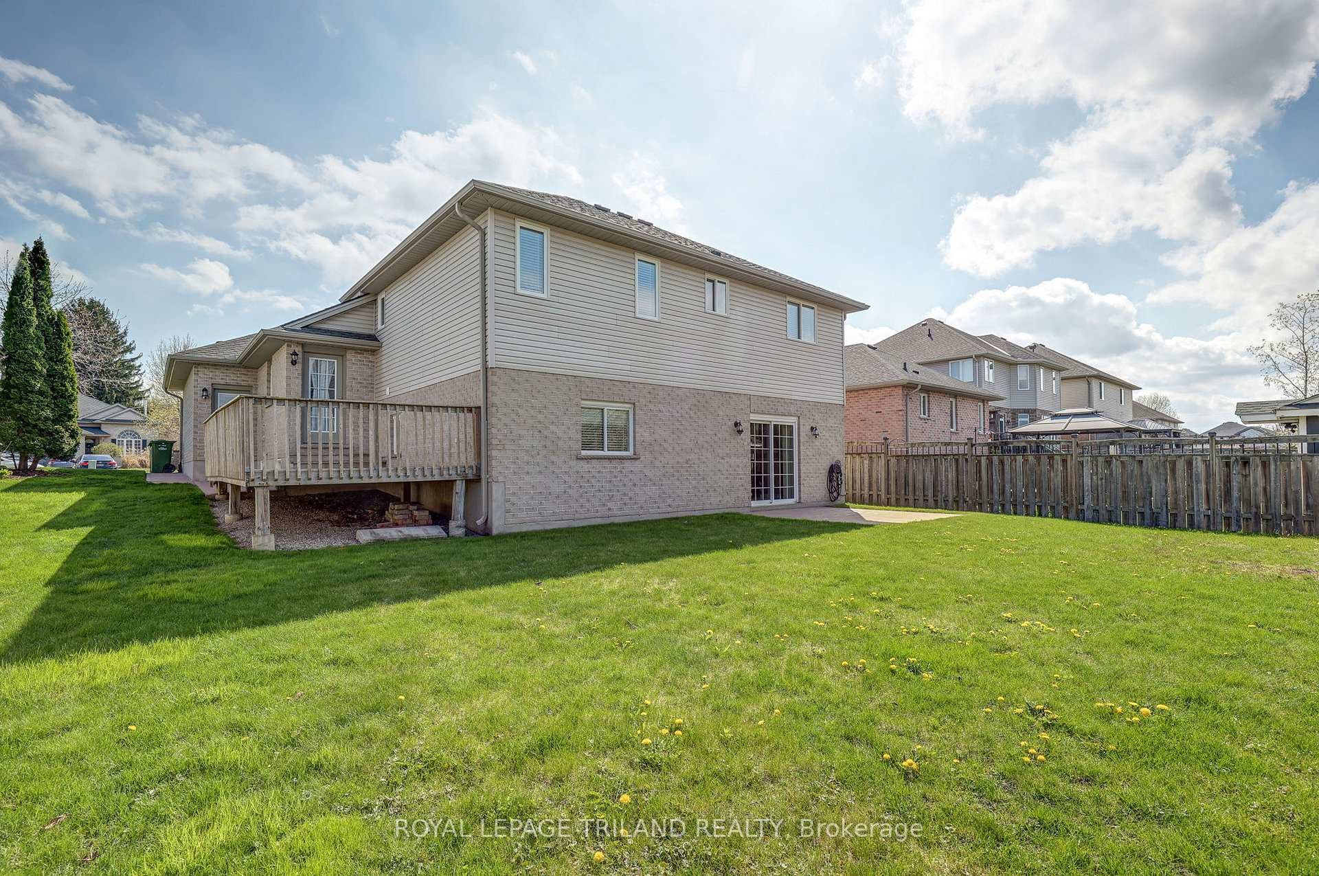 19 ORIOLE LANE, ST. THOMAS - BACKYARD