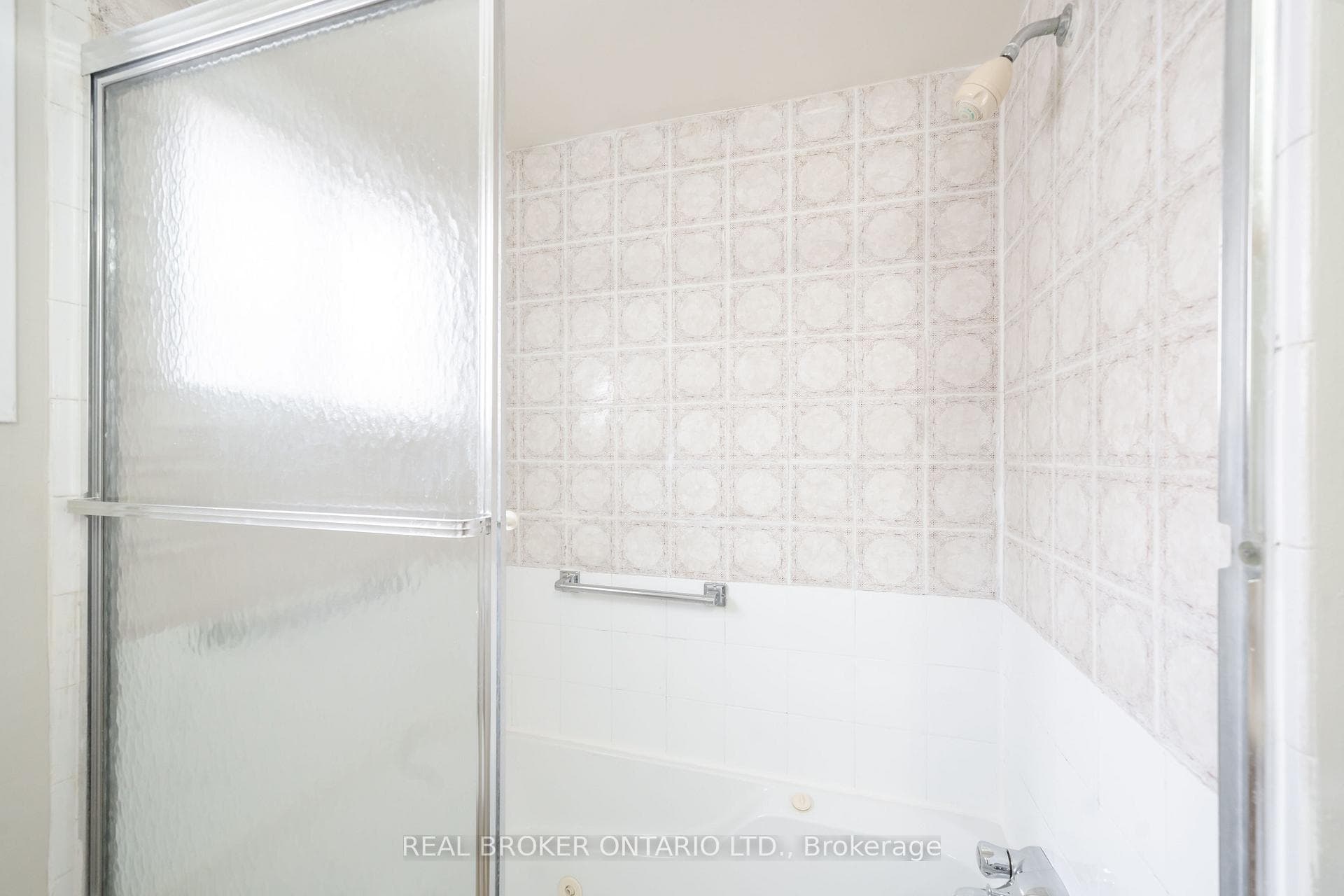 11 Blue Lagoon Court photo 30