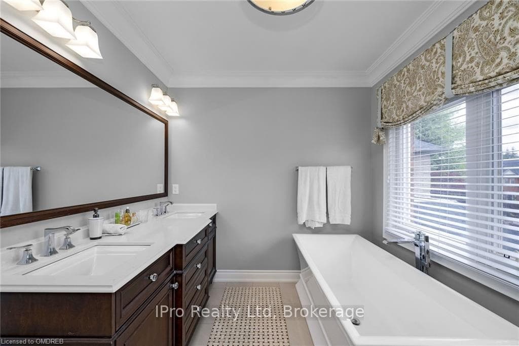 44 ELLSWORTH Avenue photo 17
