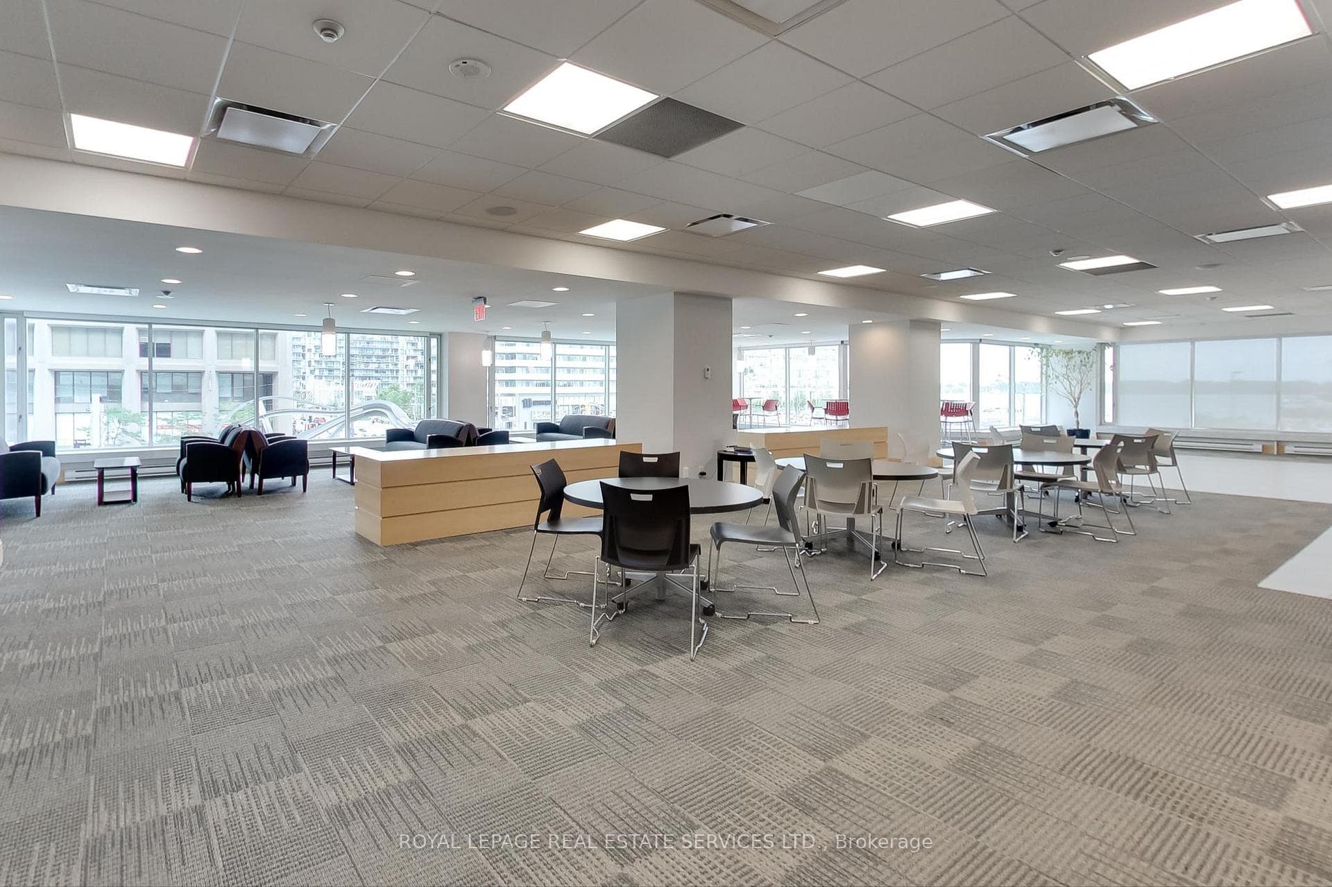 10 Queens Quay Unit 2012 photo 14