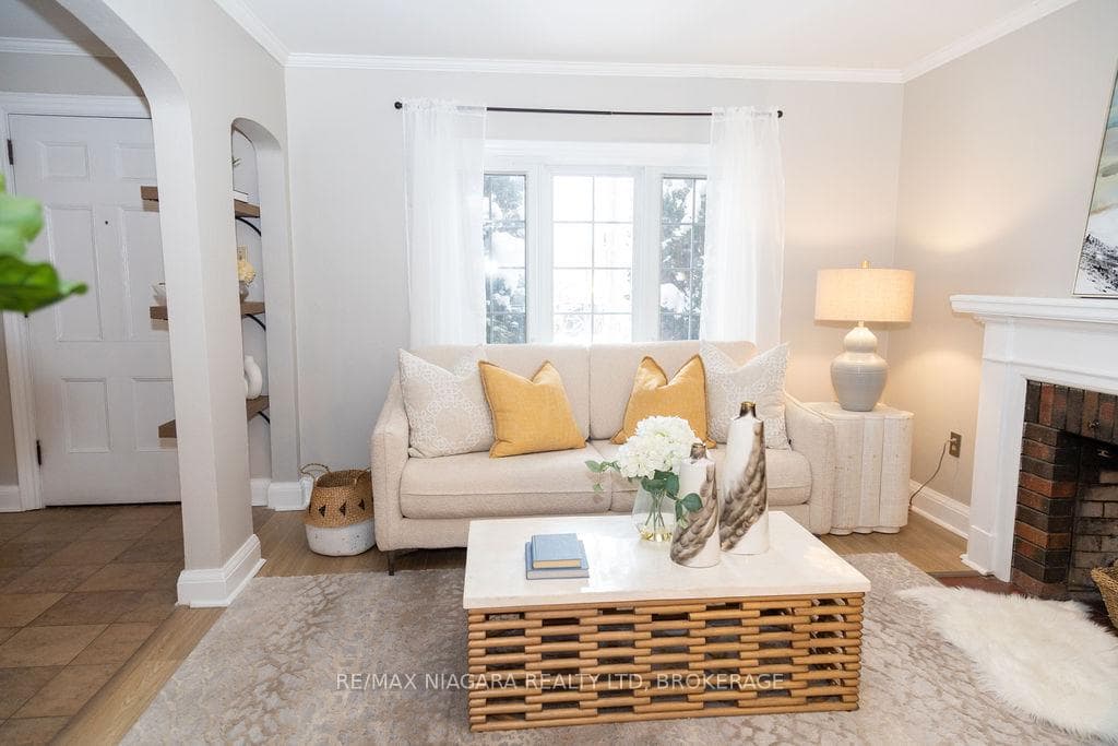 18 Welland Vale Road photo 4