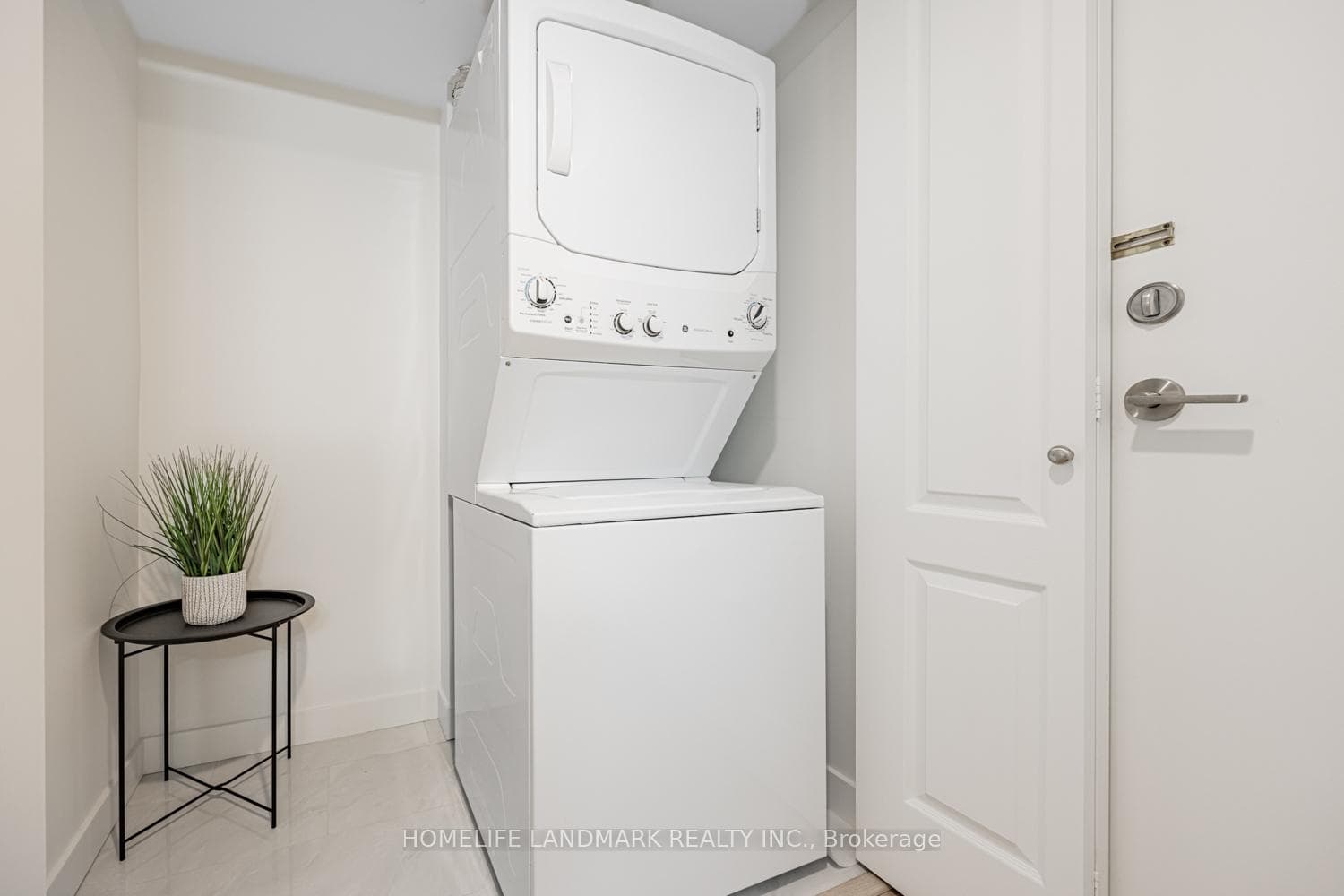 2 Rean Drive Unit 1010 photo 25