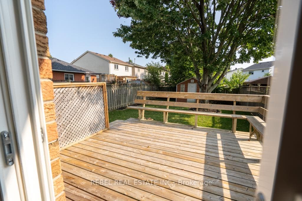 40 Inglis Avenue photo 35