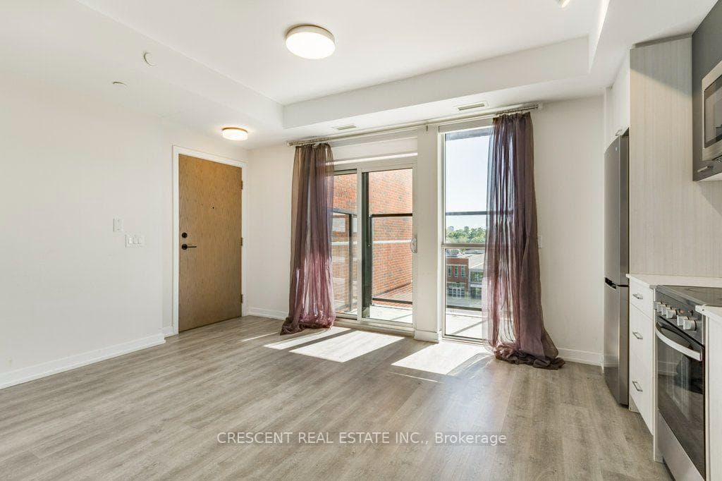 2300 St Clair Avenue Unit 527 photo 6