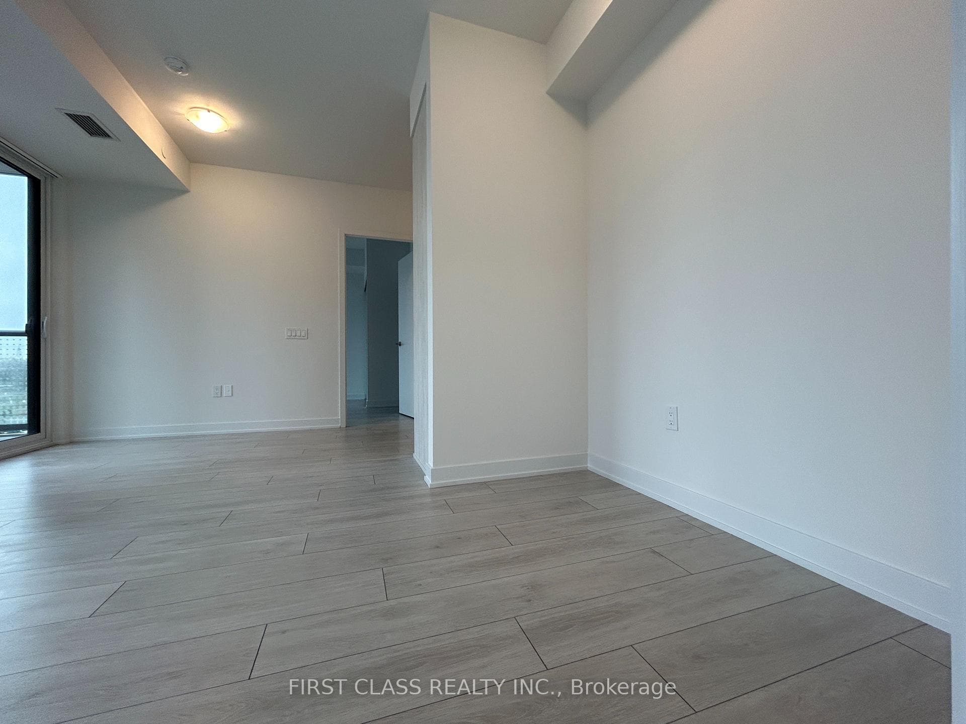 5858 Yonge St Street Unit 520 photo 19