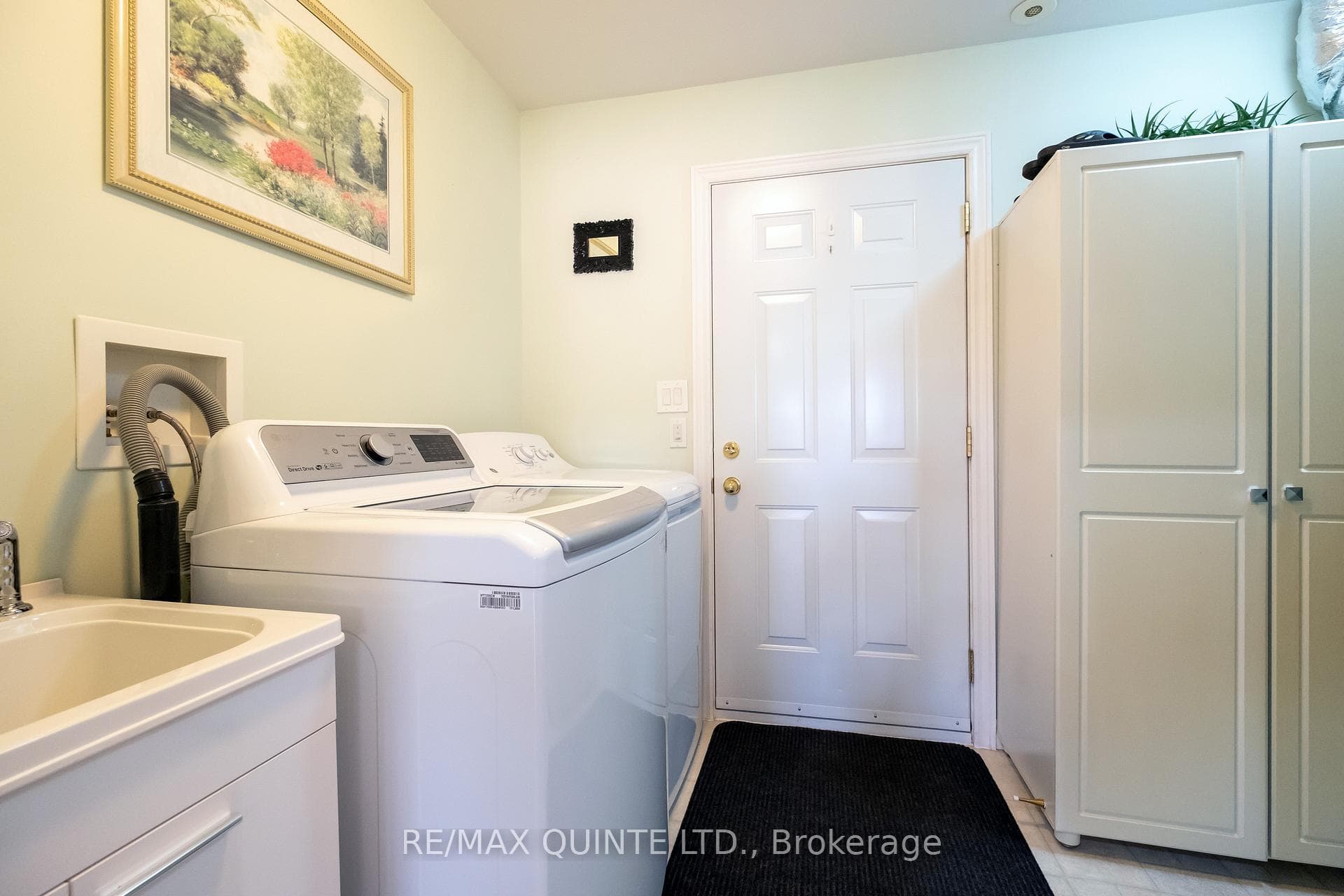 47 Applewood Drive photo 28