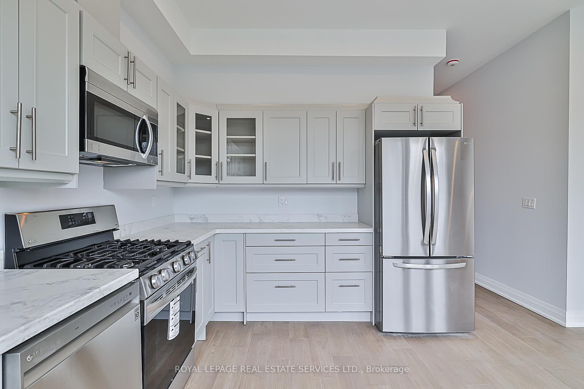 60 Belvidere Avenue Unit Second photo 13