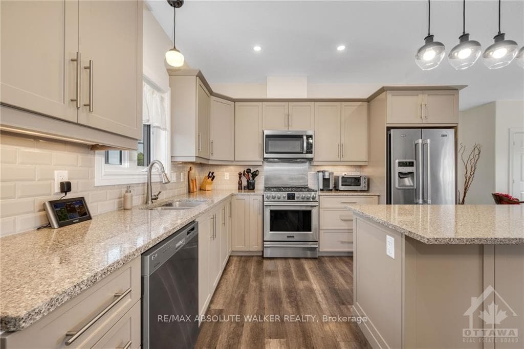 266 STARLIGHT Place photo 7
