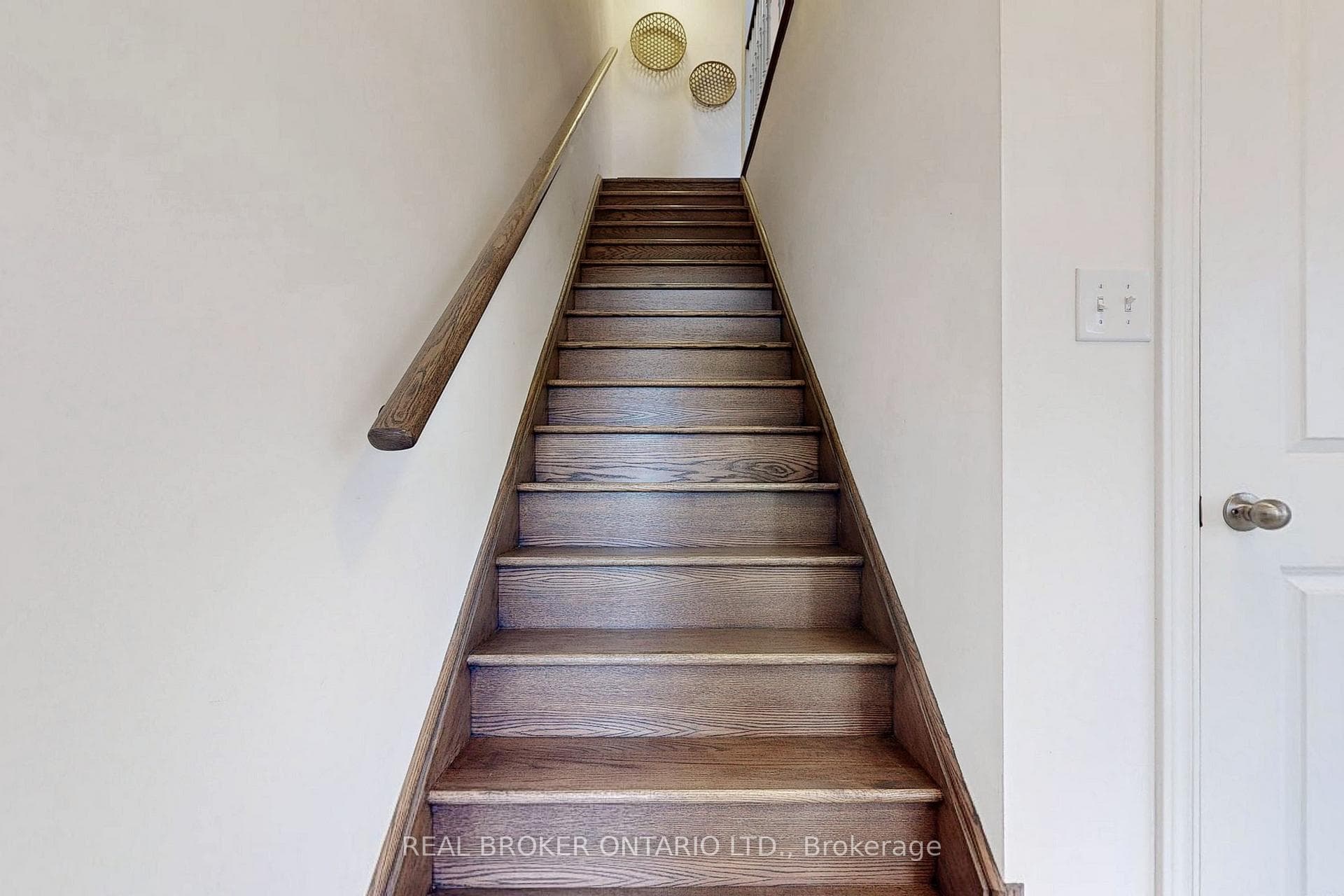 294 King Road photo 25