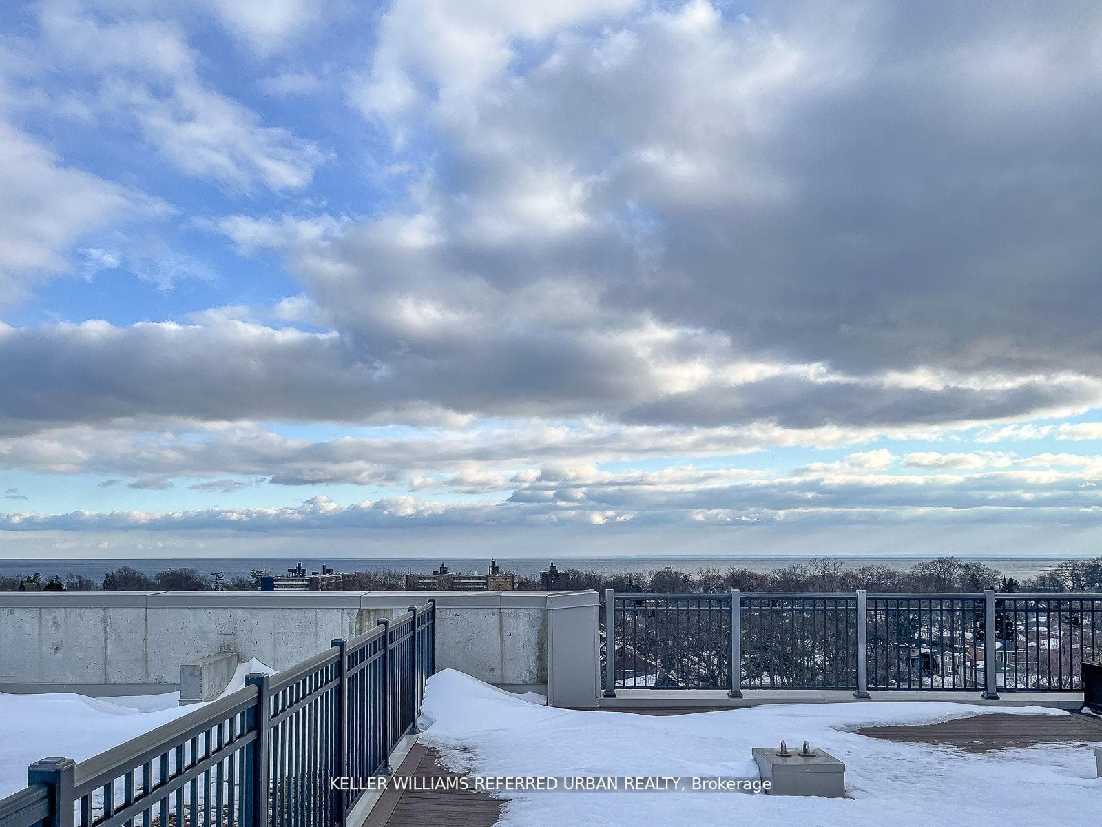 3563 Lake Shore Boulevard Unit 203 photo 19