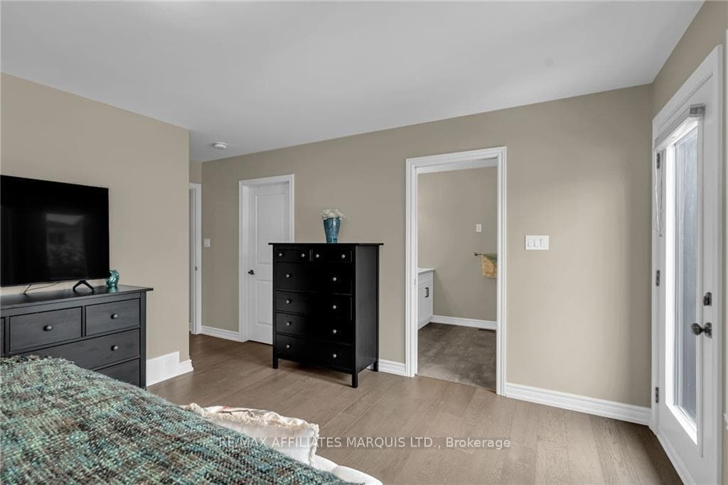 40 ELEANOR Drive photo 22
