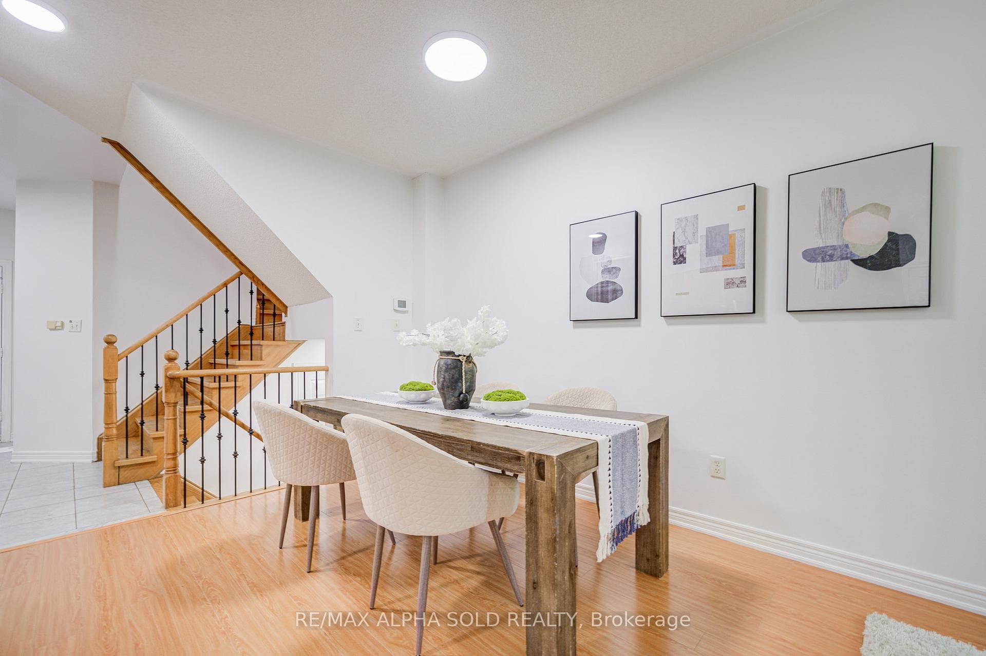 8 Forestwood Street photo 10